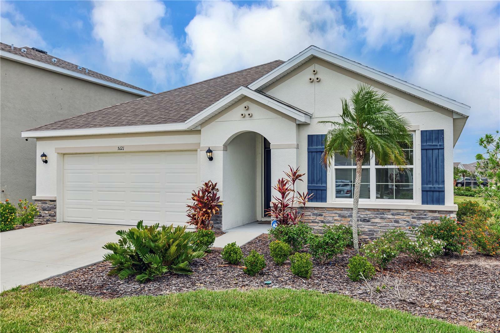 Property Photo: 5121 Sultana Cove FL 34211