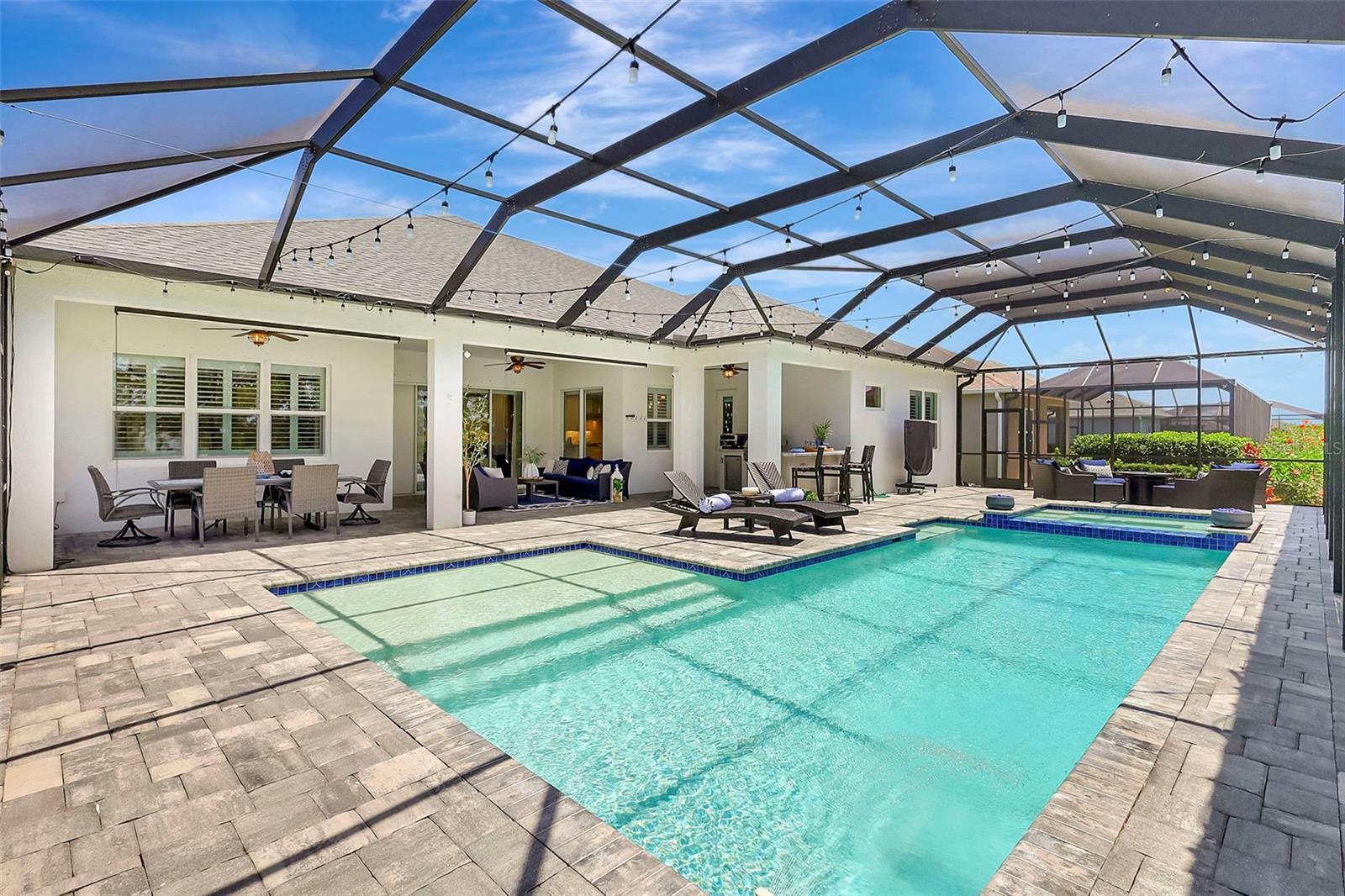 Property Photo: 13918 Old Creek Court FL 34219