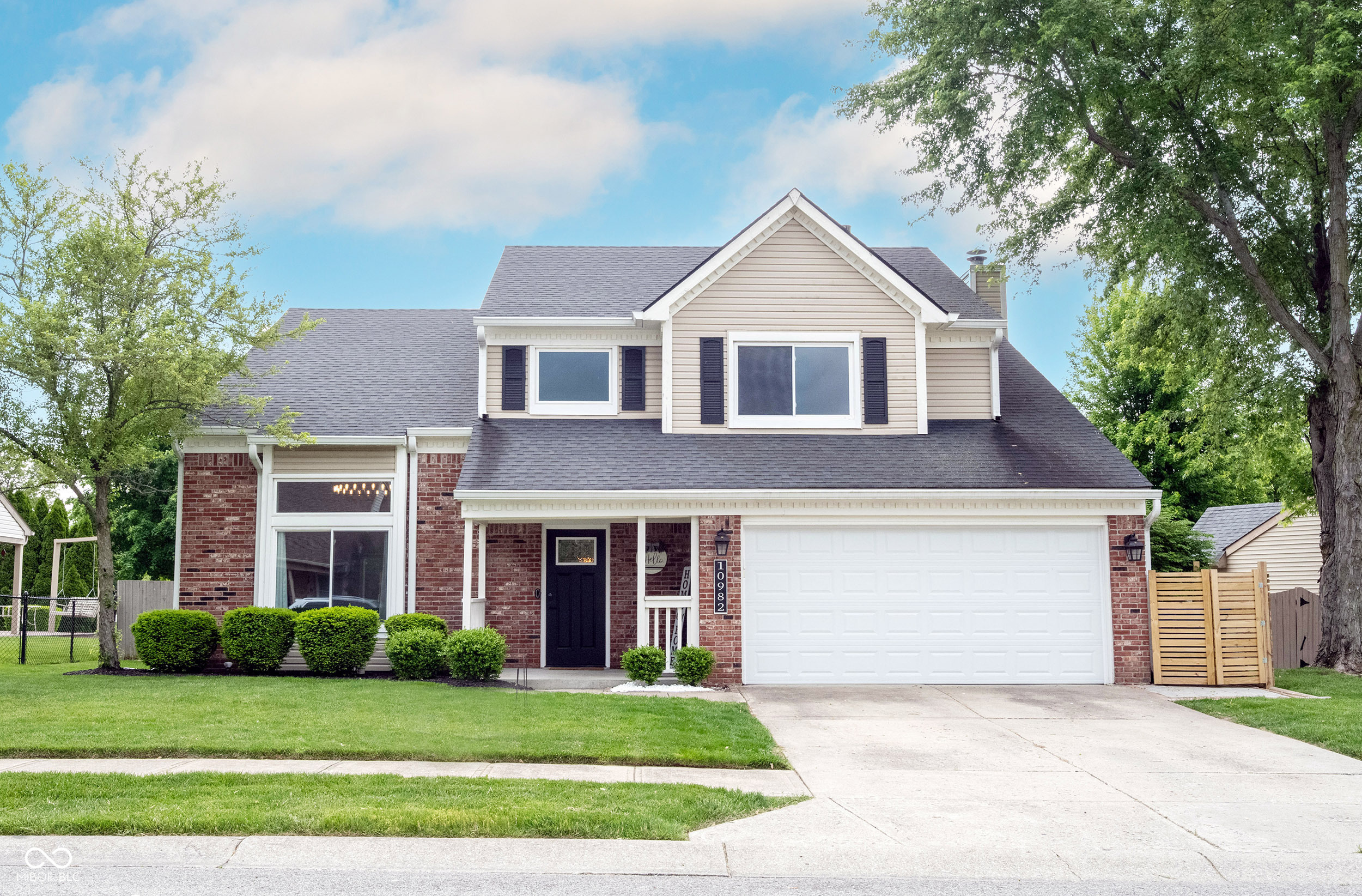 Property Photo: 10982 Gate Circle IN 46038