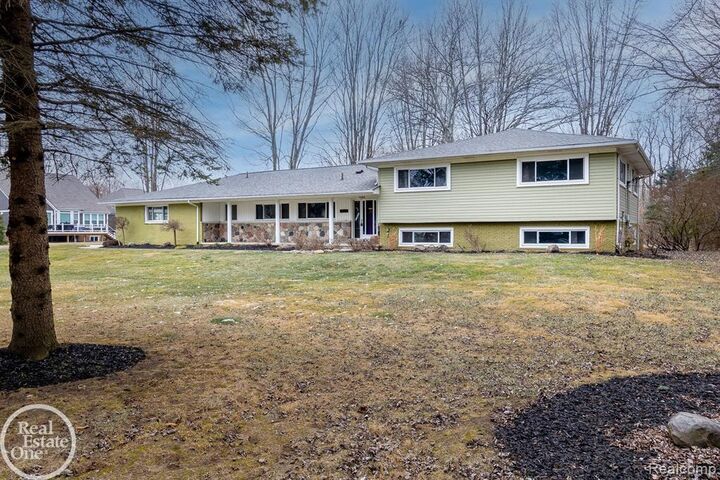 Property Photo:  6026 Via Toscana Court  MI 48085 