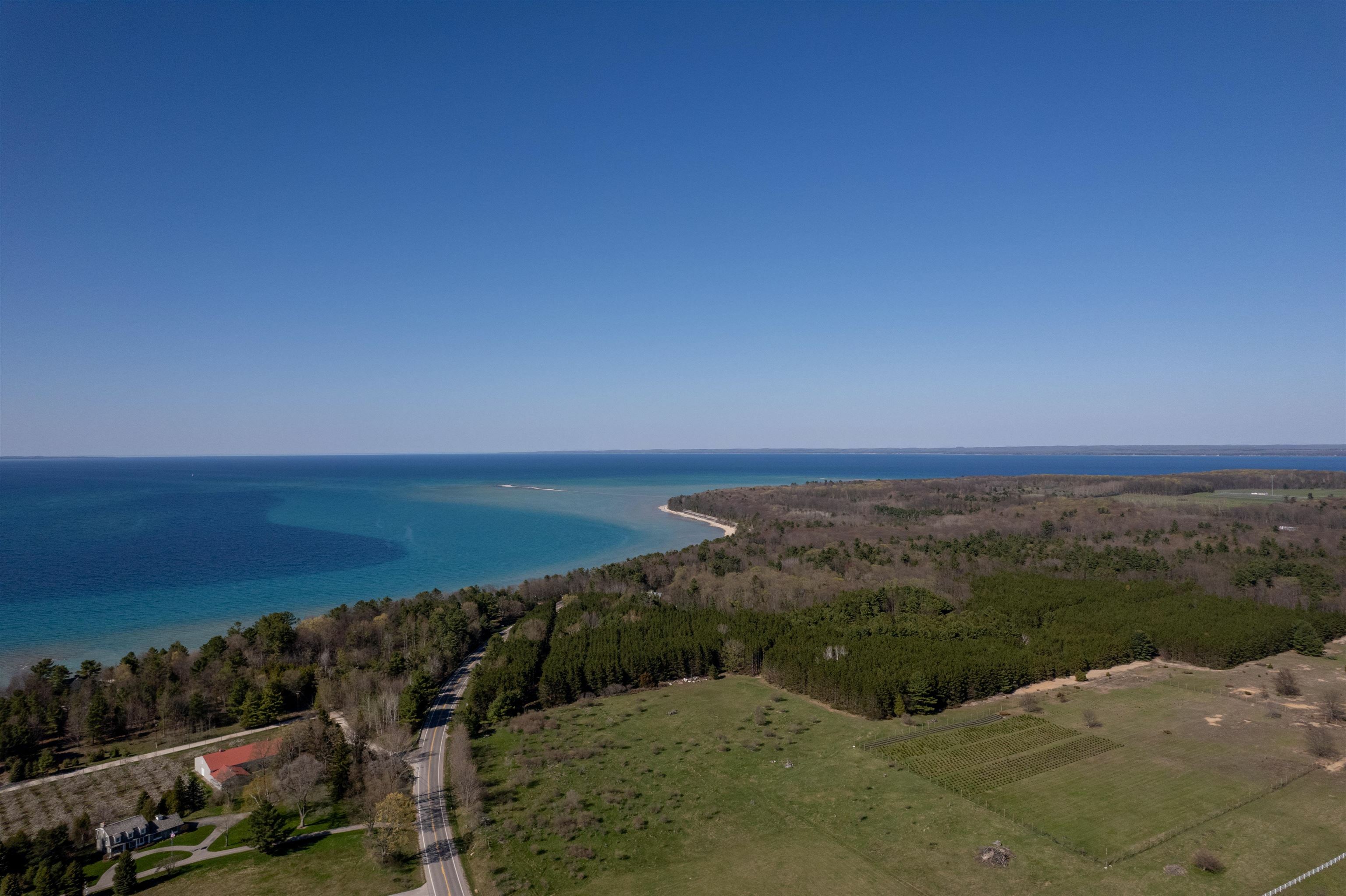 19855 Eagle Rise Road  Traverse City MI 49686 photo