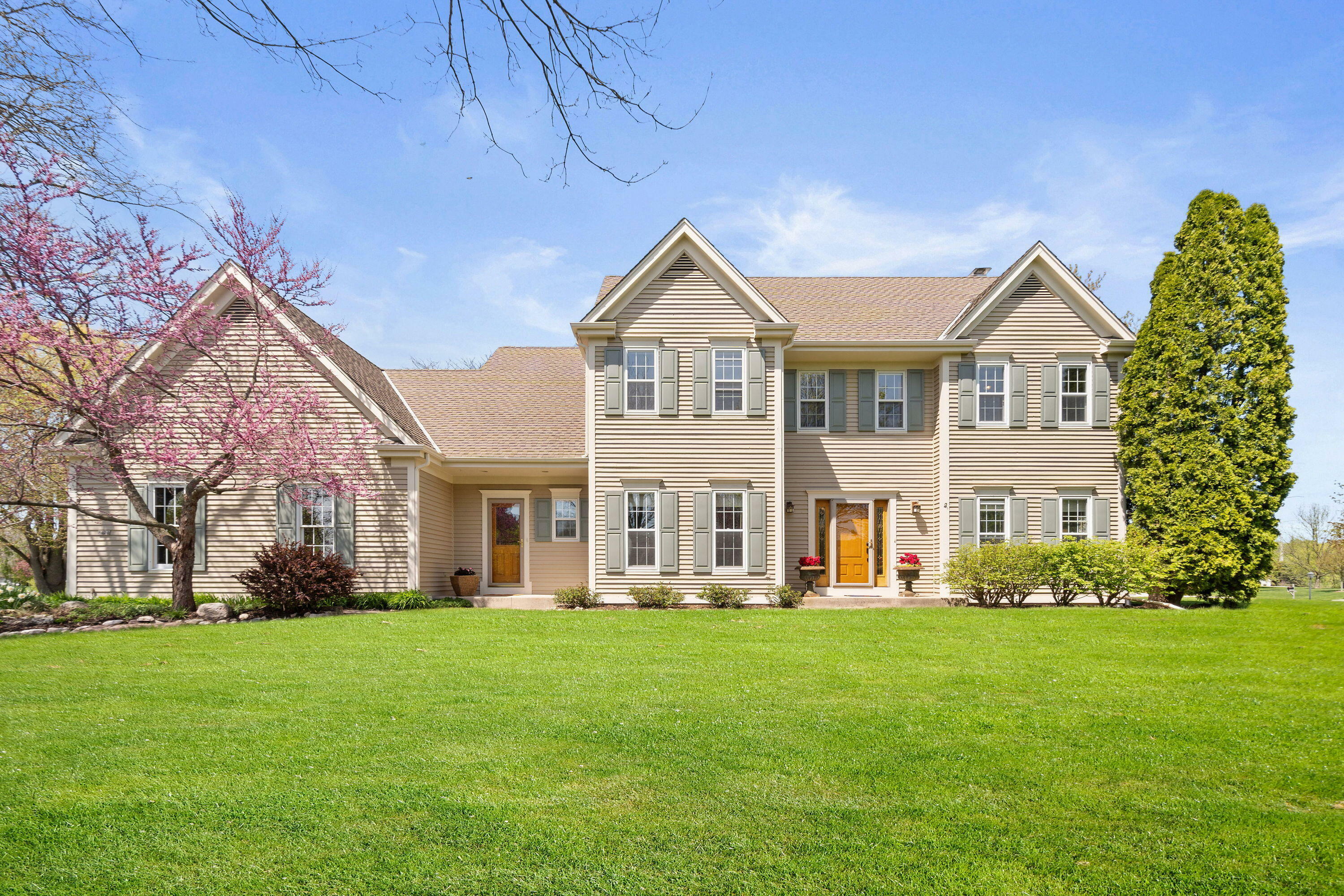 Property Photo: 8420 W Daventry Rd WI 53097