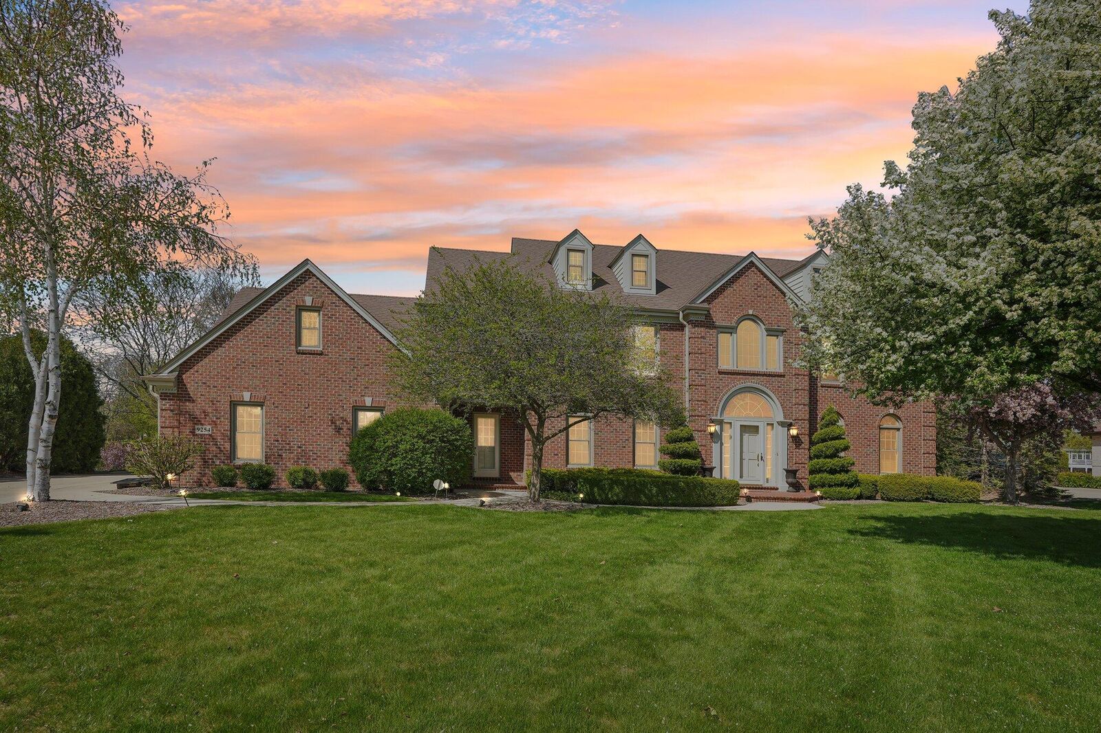 Property Photo: 9254 W Wyndham Hills Ct WI 53132