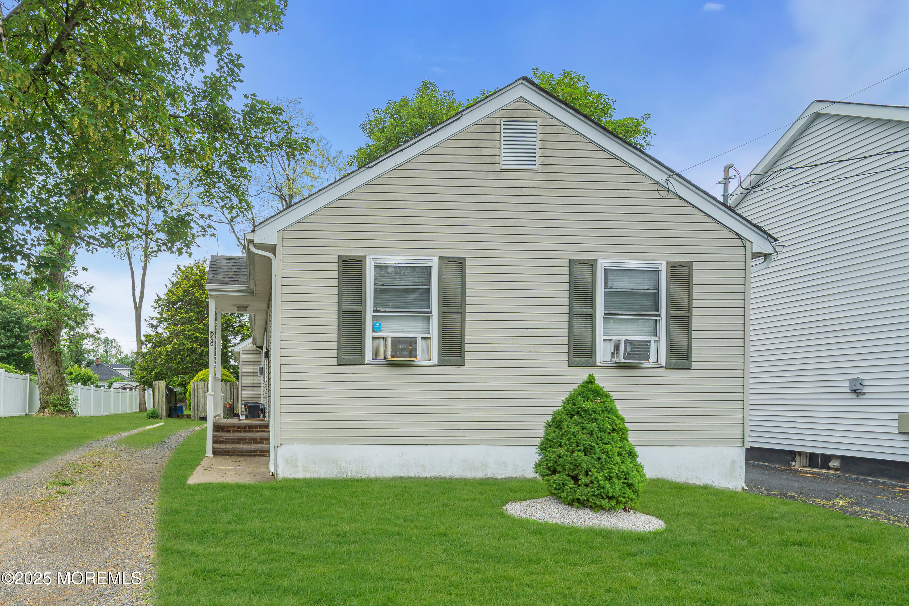 Property Photo:  28 Lockwood Avenue  NJ 07728 