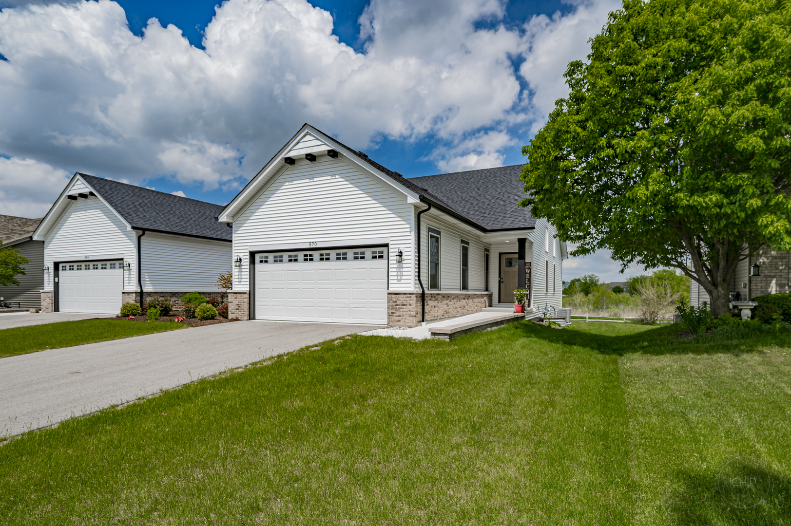 570 Sudbury Circle  Oswego IL 60543 photo