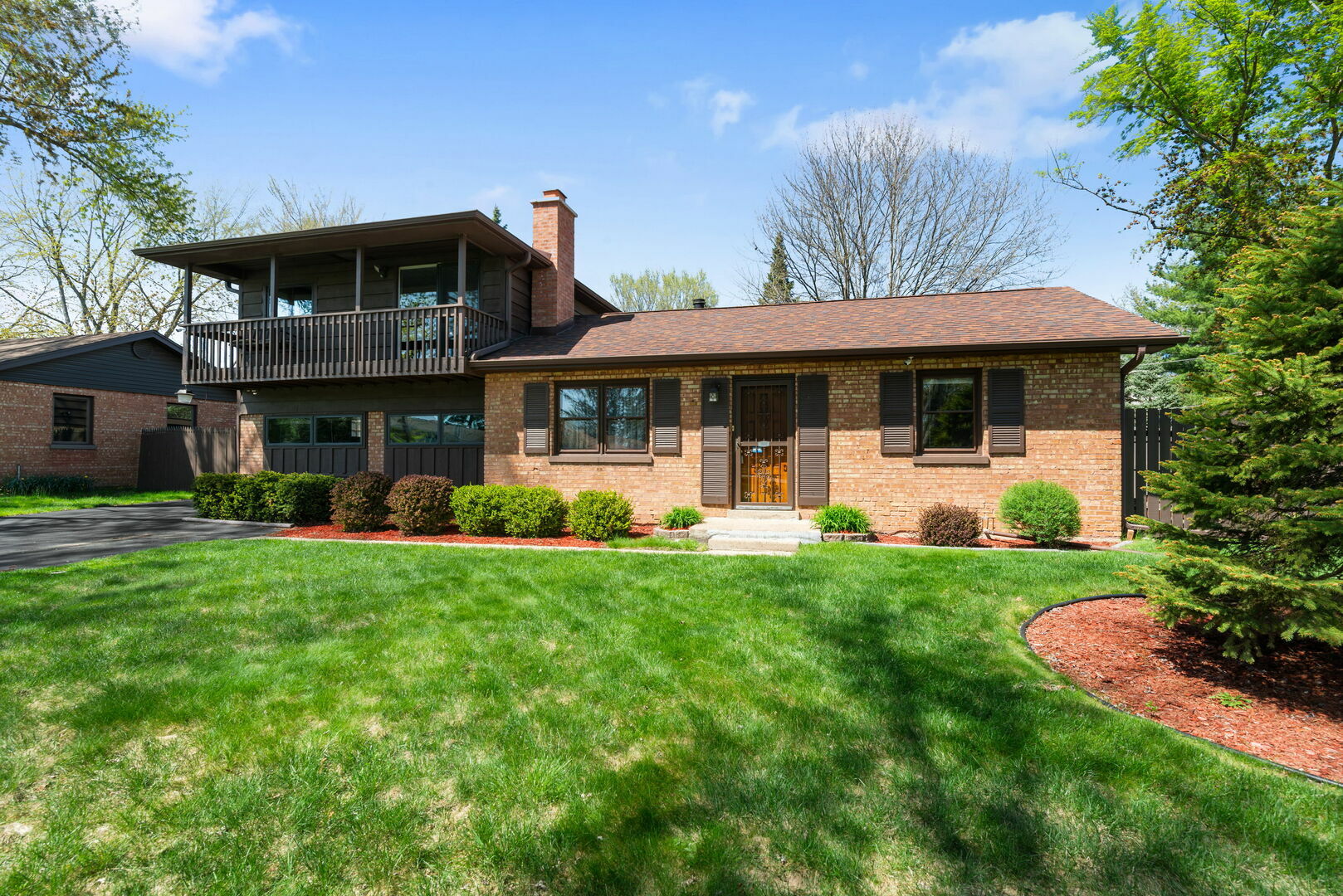 Property Photo: 16W340 94th Place IL 60527