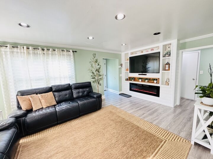 Property Photo: 321 Lewis Avenue IL 60084