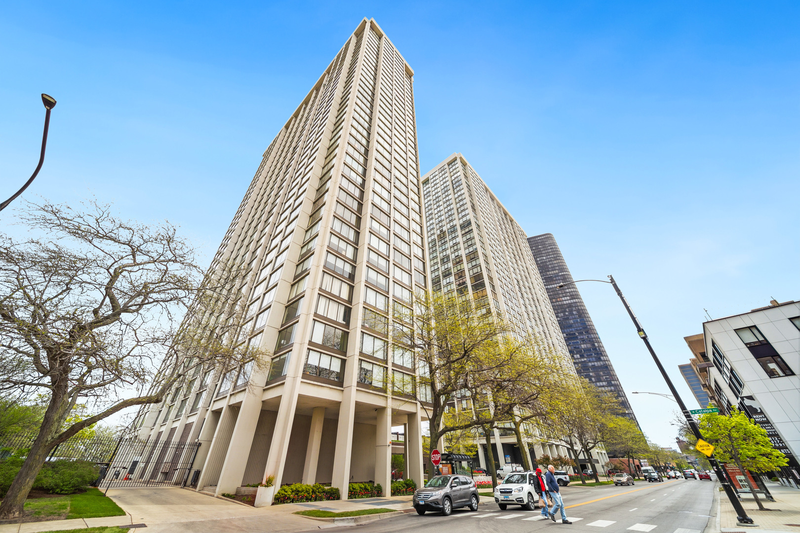 Property Photo: 5455 N Sheridan Road 3804 IL 60640