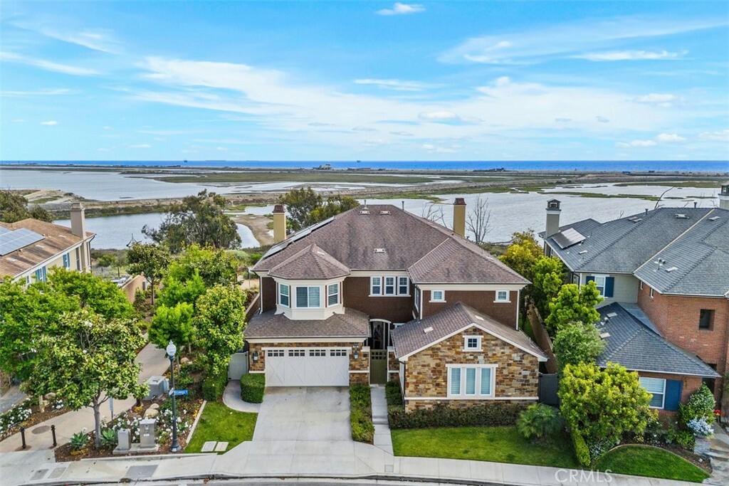 Property Photo: 4762 Oceanridge Drive CA 92649