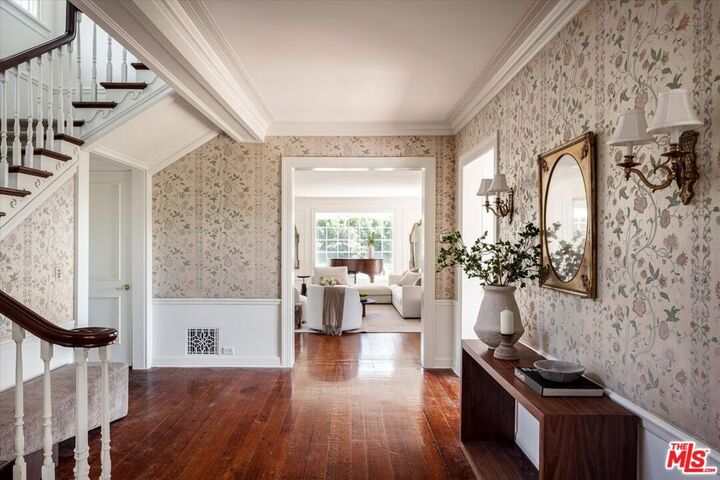 Property Photo:  10810 Ambazac Way  CA 90077 