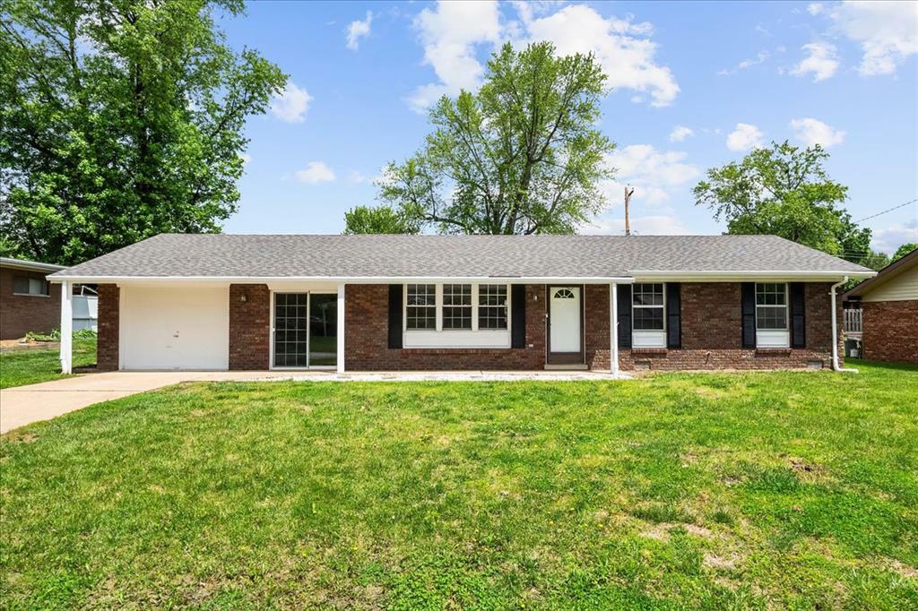 Property Photo: 208 Aaron Drive IL 62220