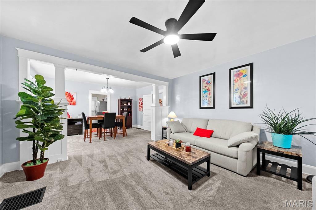 Property Photo: 1035 Tuxedo Boulevard MO 63119