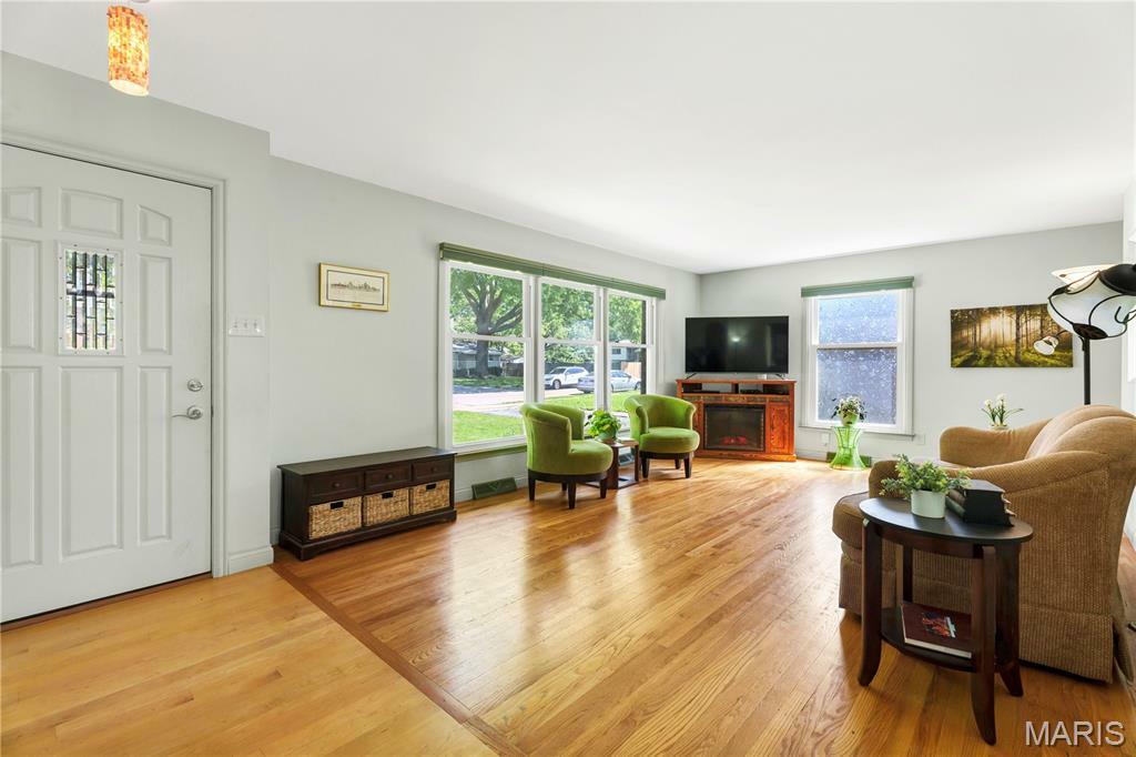 Property Photo: 536 Villa Gardens Drive MO 63122