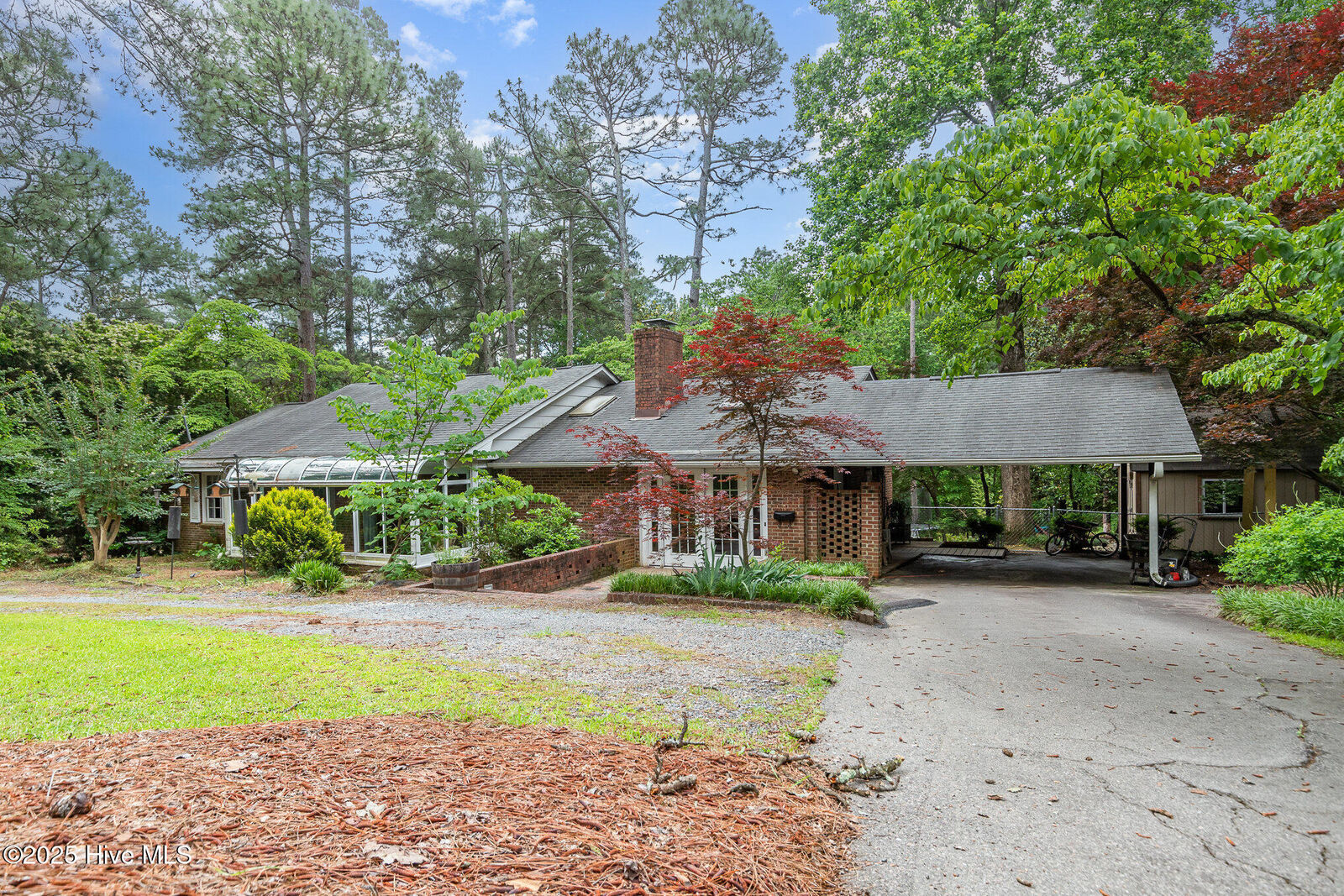Property Photo:  306 Selkirk Trail  NC 28387 
