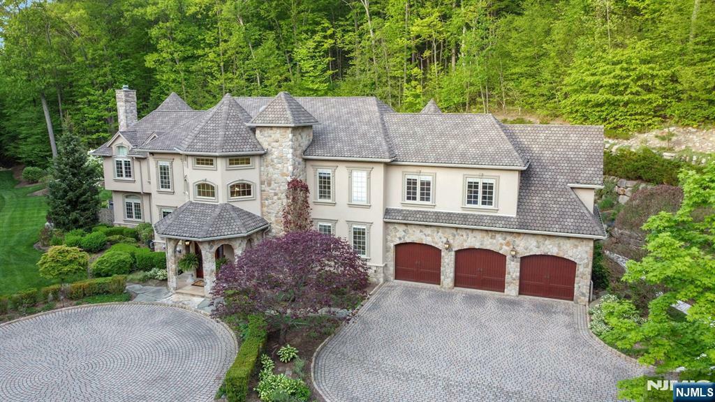 Property Photo: 22 Nottingham Court NJ 07456