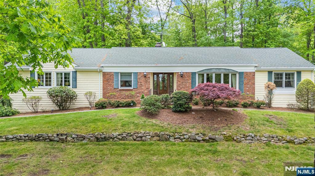 6 Arrowhead Road  Mahwah NJ 07430 photo