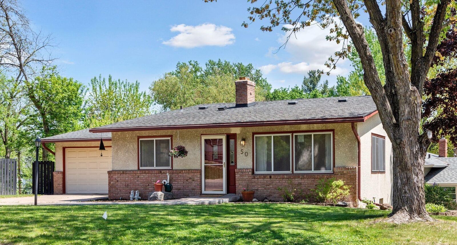 Property Photo:  50 Flandrau Place  MN 55106 