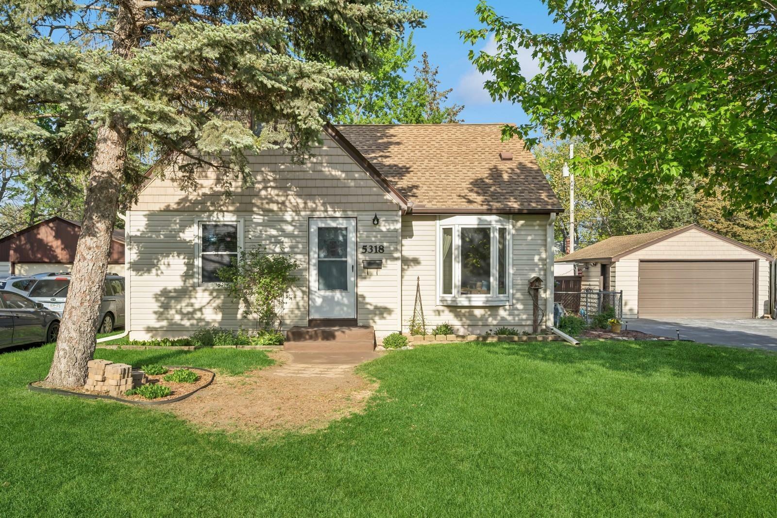 Property Photo: 5318 Georgia Avenue N MN 55428