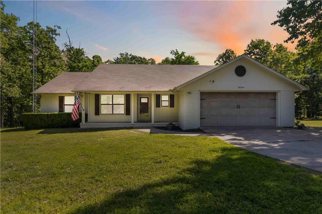 Property Photo: 14146 Dogwood (Wcr 2161) Drive AR 72704