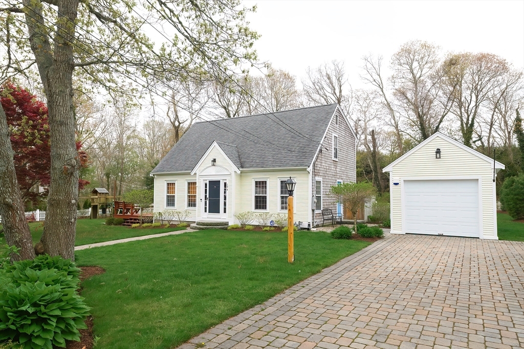 Property Photo: 194 Old Colony Rd MA 02601