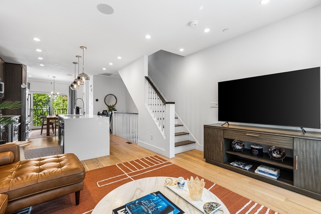 Property Photo:  5 Lamson Court 5  MA 02128 