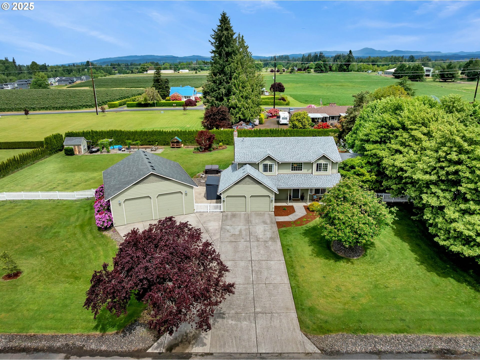 Property Photo: 402 NW 277th Cir WA 98642