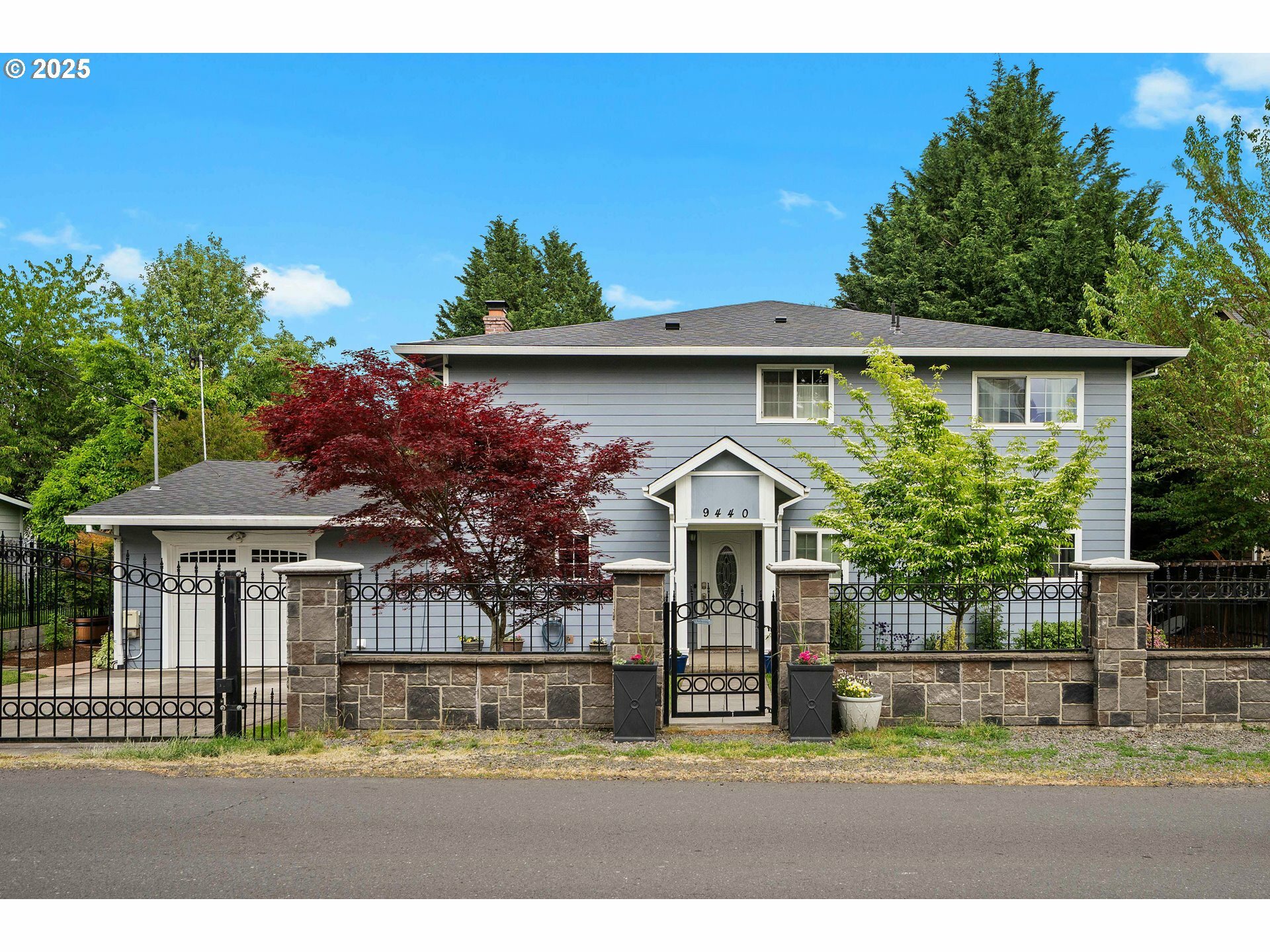 9440 SW Washington Dr  Portland OR 97223 photo