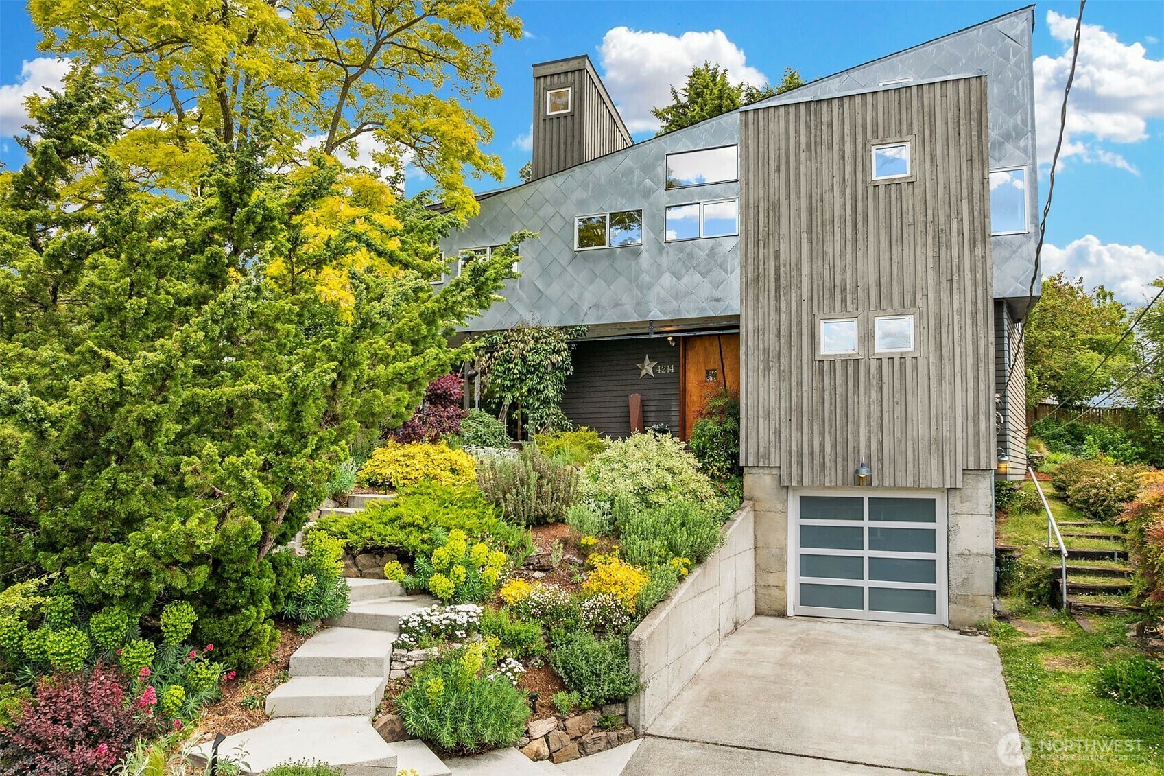 Property Photo: 4214 47th Avenue S WA 98118