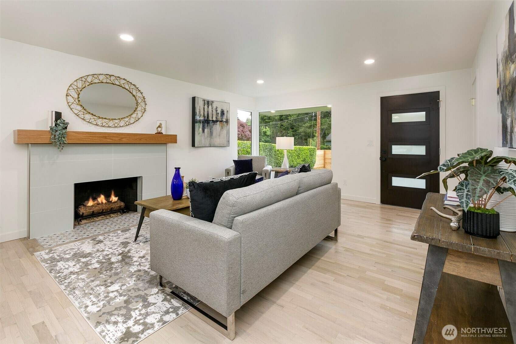 Property Photo: 18733 50th Avenue NE WA 98155