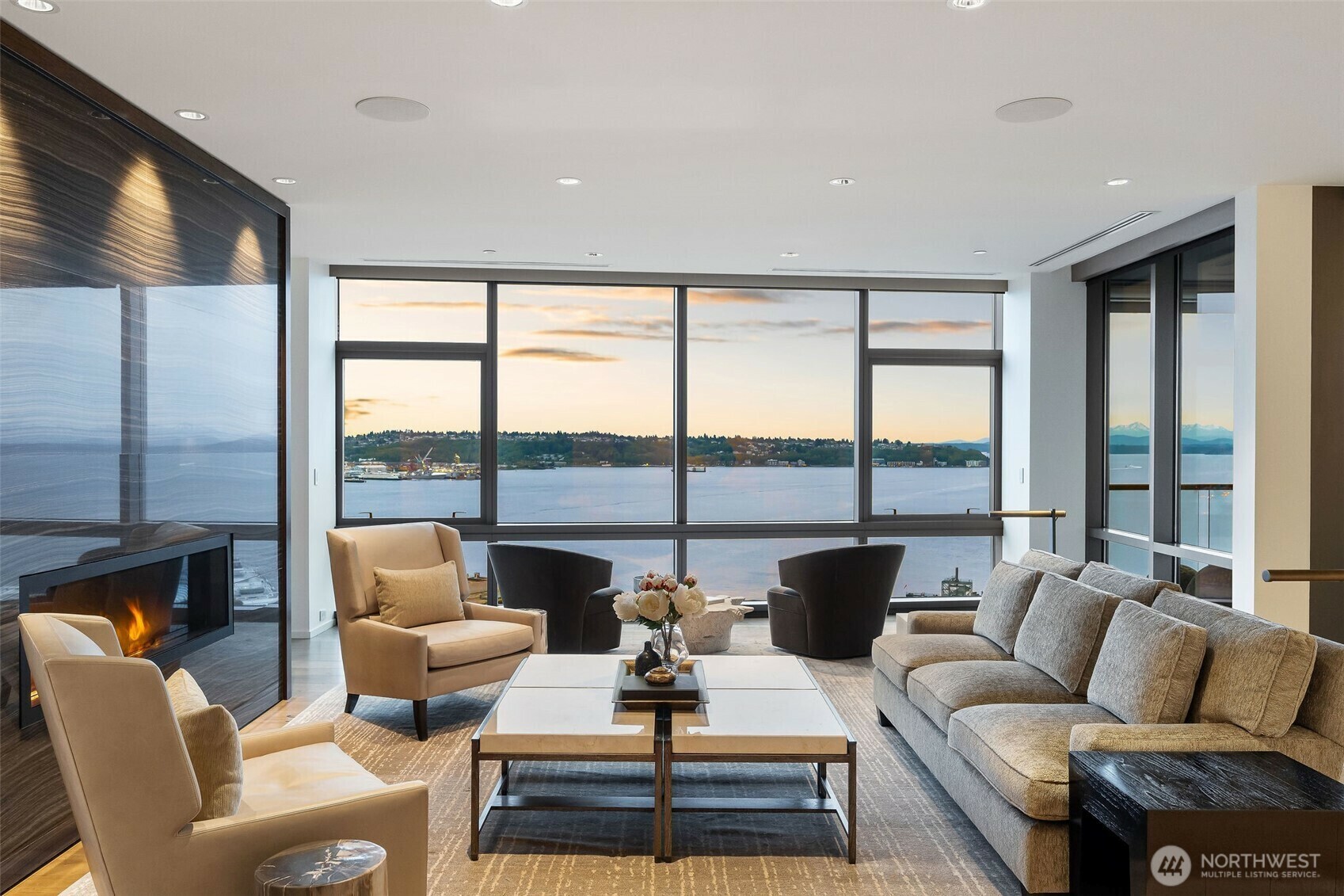 Property Photo: 715 2nd Avenue 1701 WA 98104