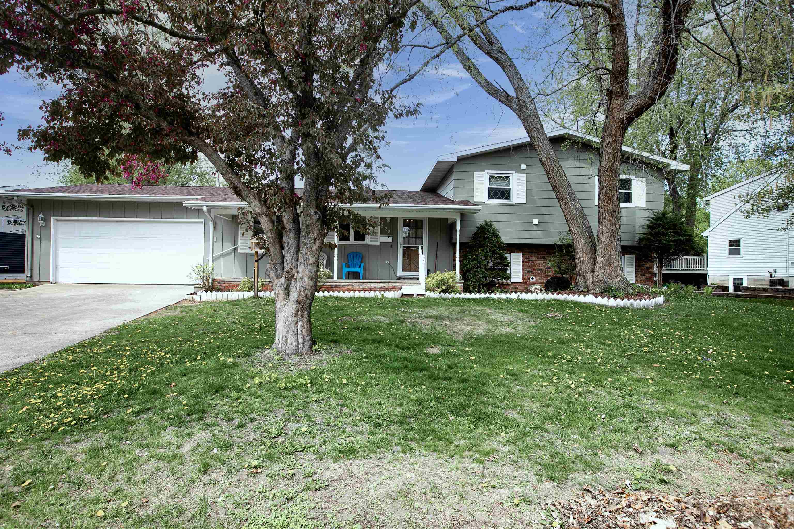 Property Photo: 422 Humphrey Circle WI 54166