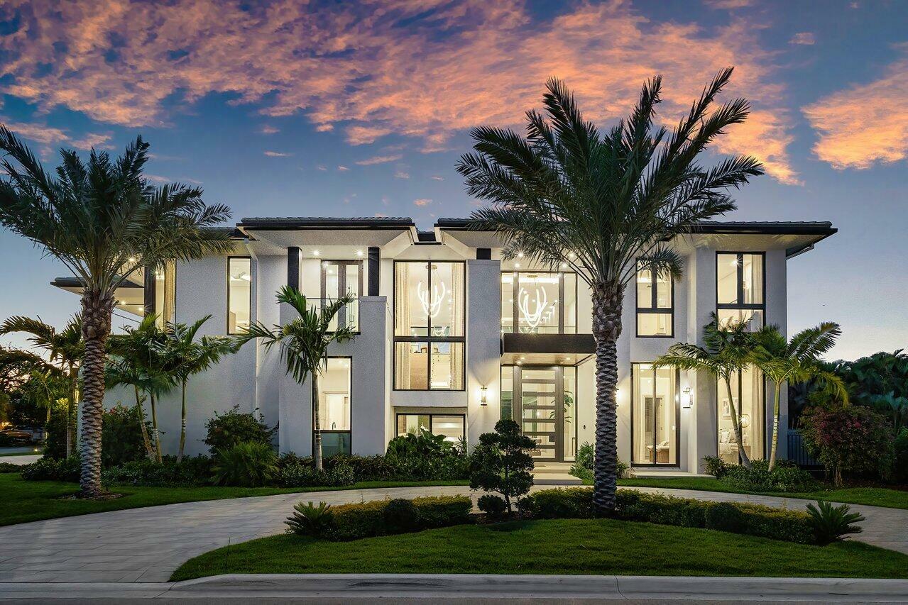 Property Photo: 2498 Queen Palm Road FL 33432