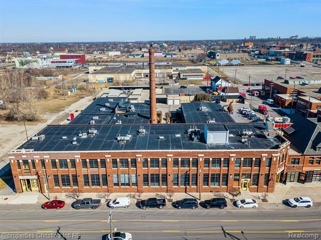 Property Photo: 3434 Russell Street 28-205 MI 48207