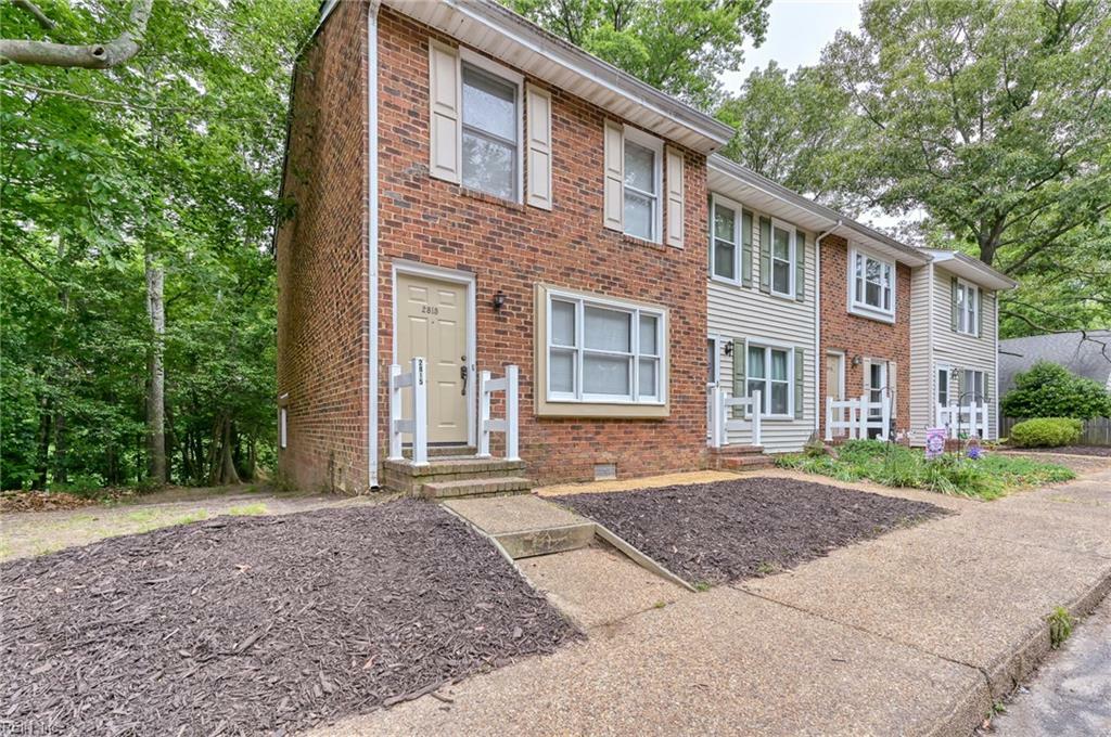 Property Photo: 2815 Oak Hill Dr VA 23185