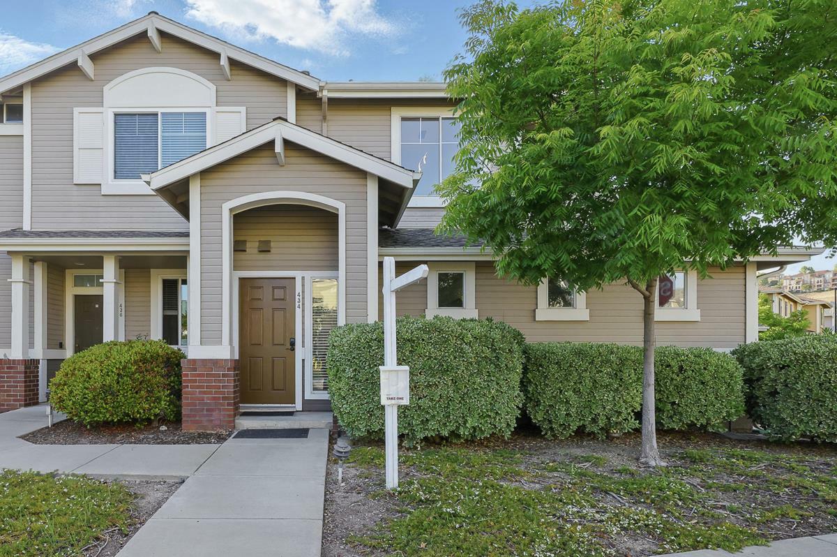 Property Photo: 434 Ashling Court CA 95136