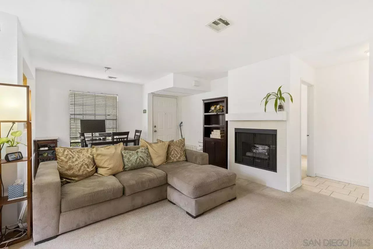 Property Photo: 10379 Azuaga St 139 CA 92129
