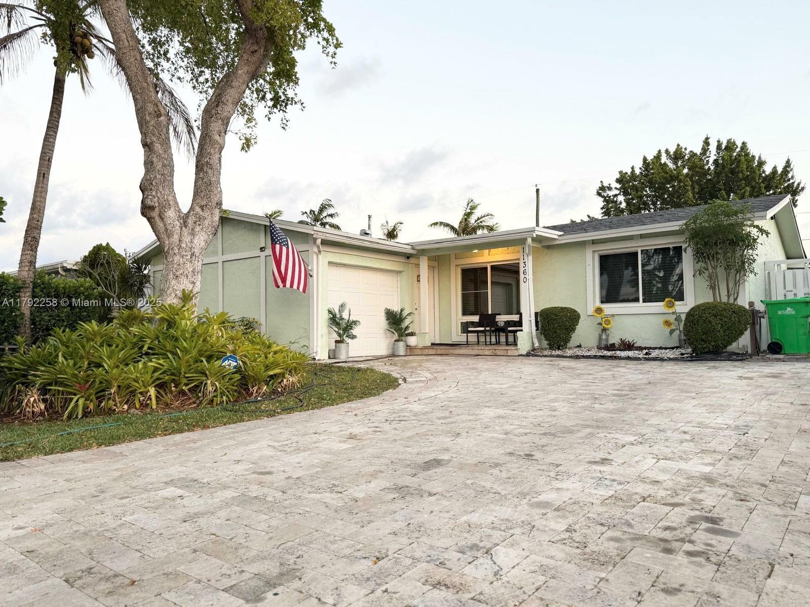 11360 NW 31st St  Sunrise FL 33323 photo