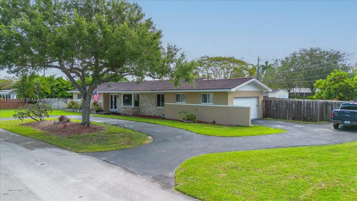 Property Photo:  9750 SW 143rd Dr  FL 33176 