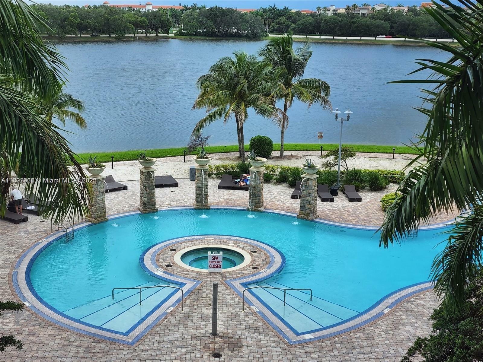 Property Photo: 2641 N Flamingo Rd 2007N FL 33323