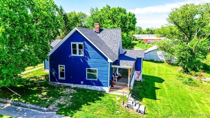 Property Photo: 303 W Market Street IN 47167