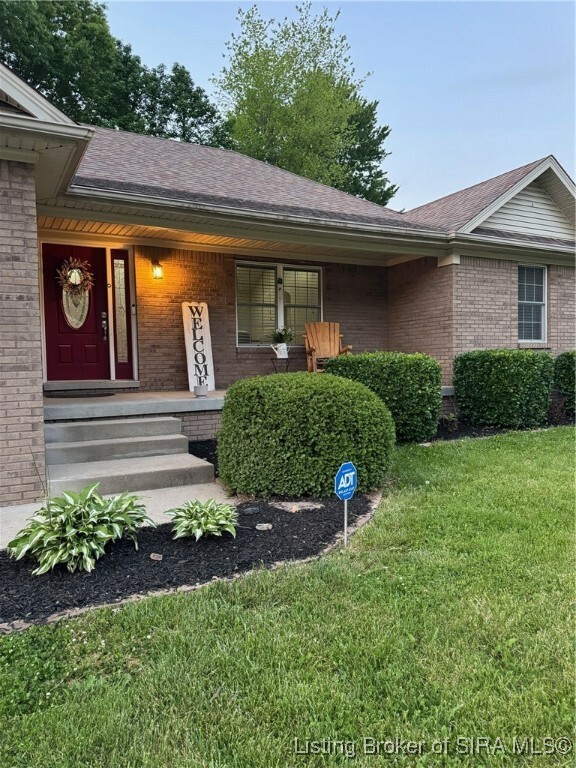 Property Photo:  5522 Village Lane  IN 47143 
