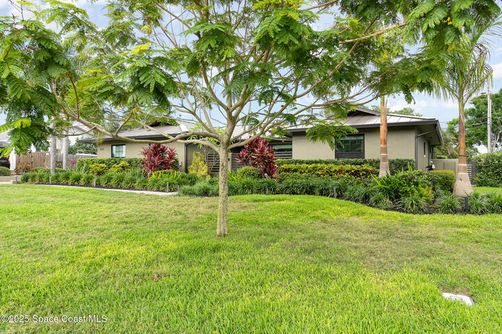 3204 Nottingham Lane  Cocoa FL 32926 photo
