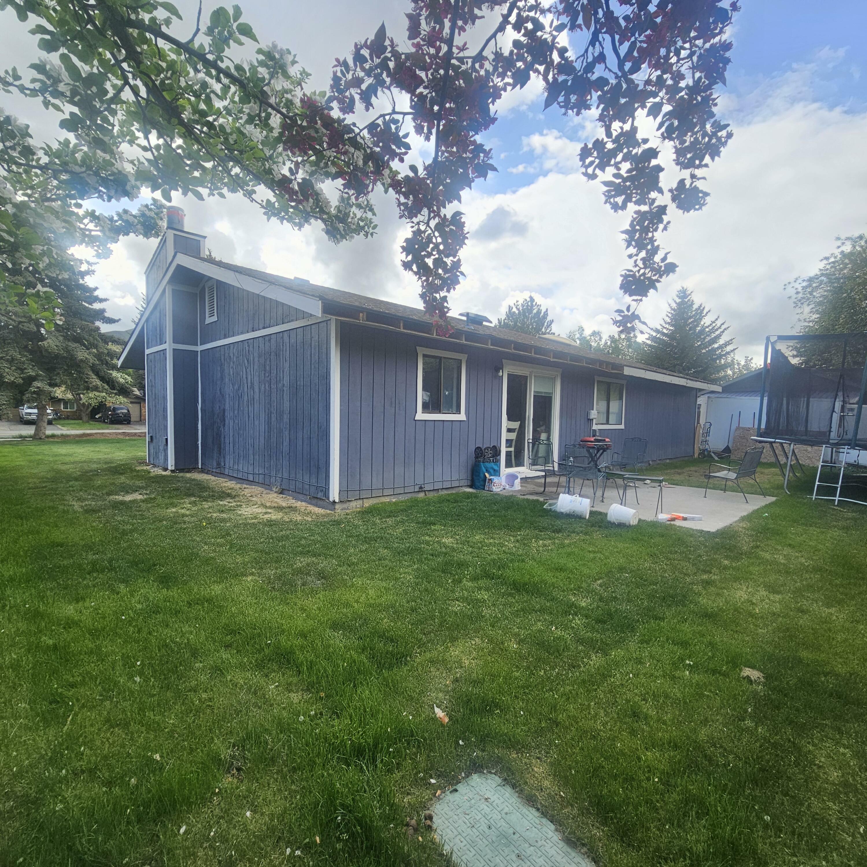 Property Photo: 2830 Woodside Blvd Blvd ID 83333