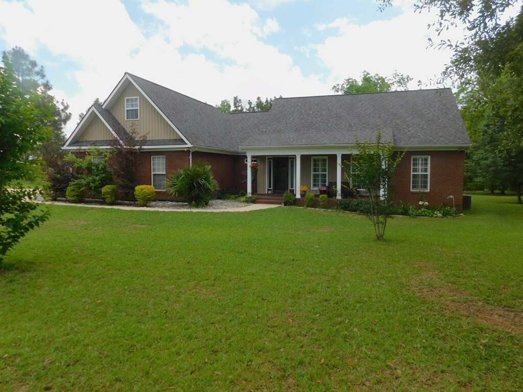 Property Photo: 5119 S Park Avenue AL 36301