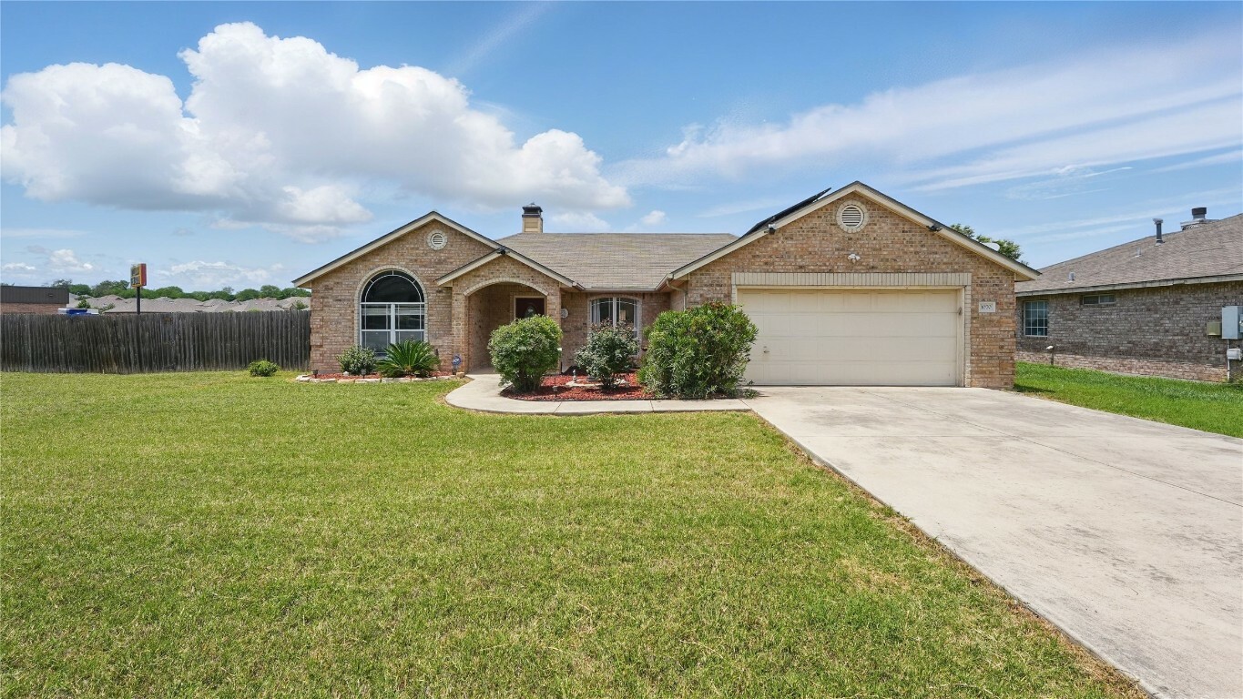 Property Photo: 1070 Northpark Ridge TX 78130