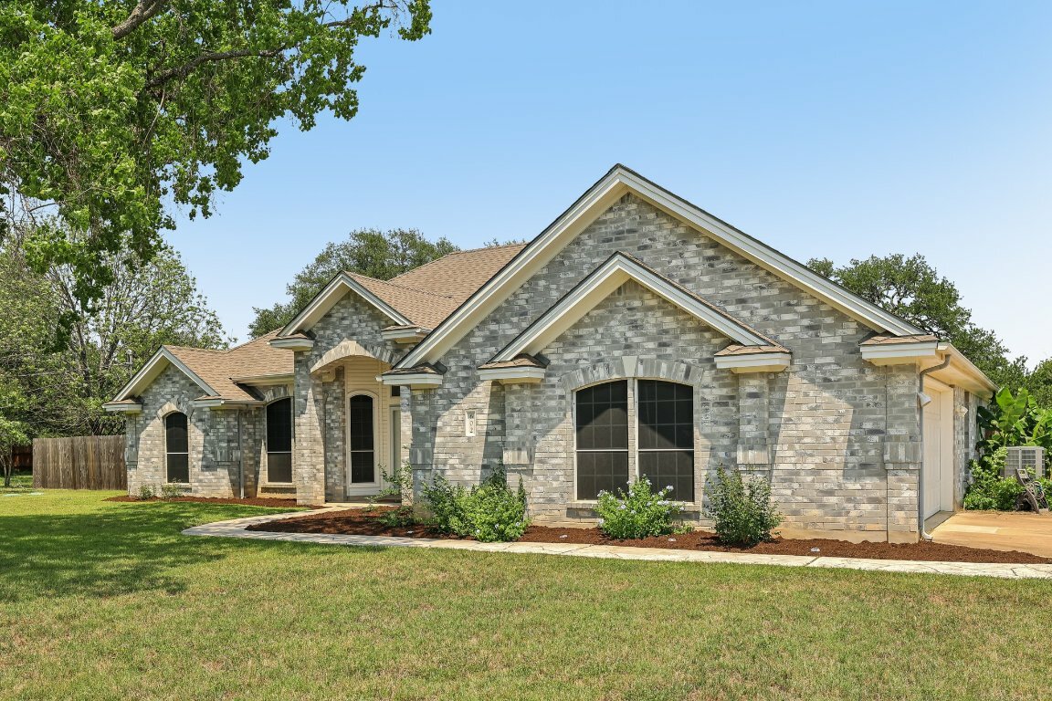 602 Leisurewoods Drive  Buda TX 78610 photo