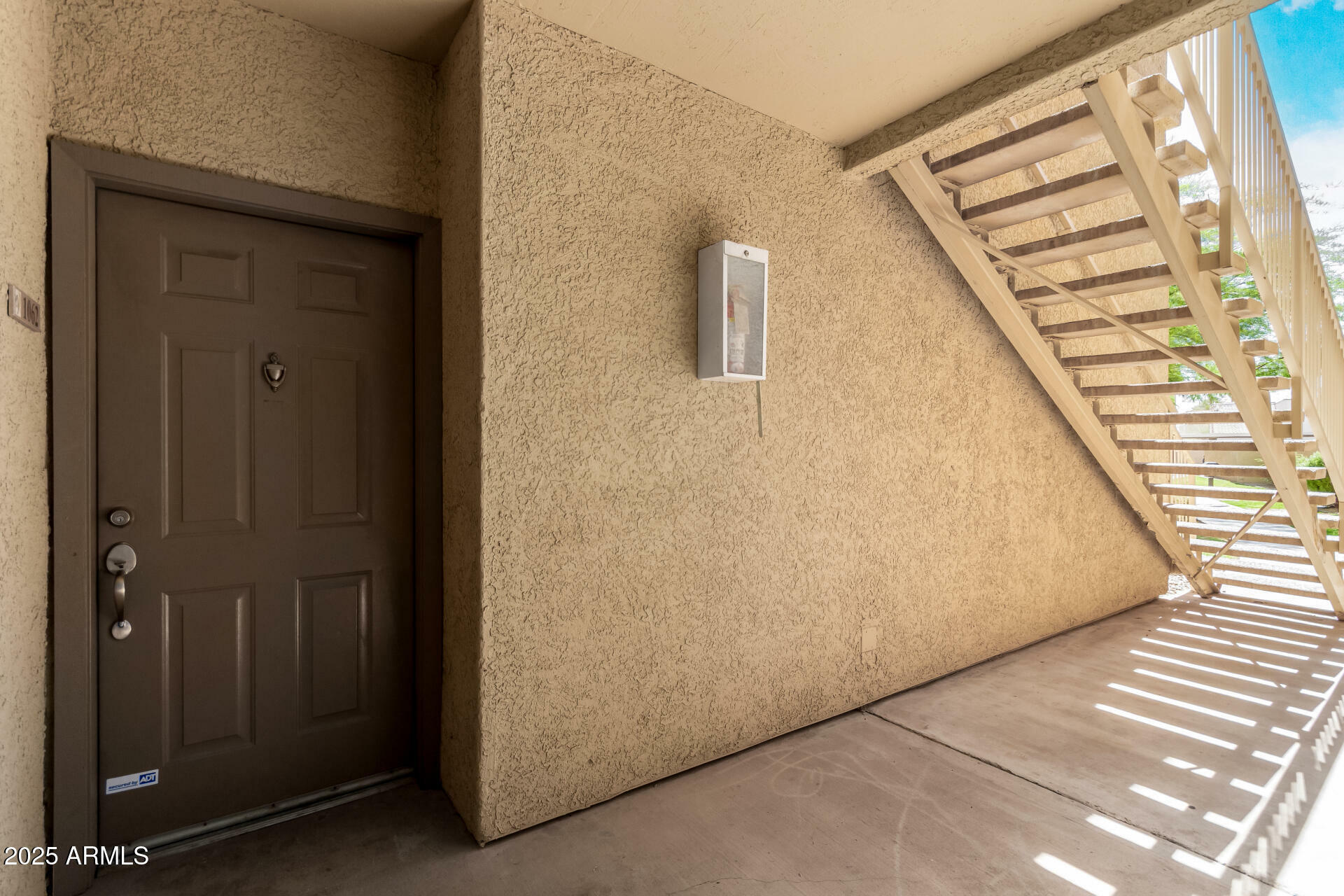 Property Photo: 2134 E Broadway Road 1062 AZ 85282