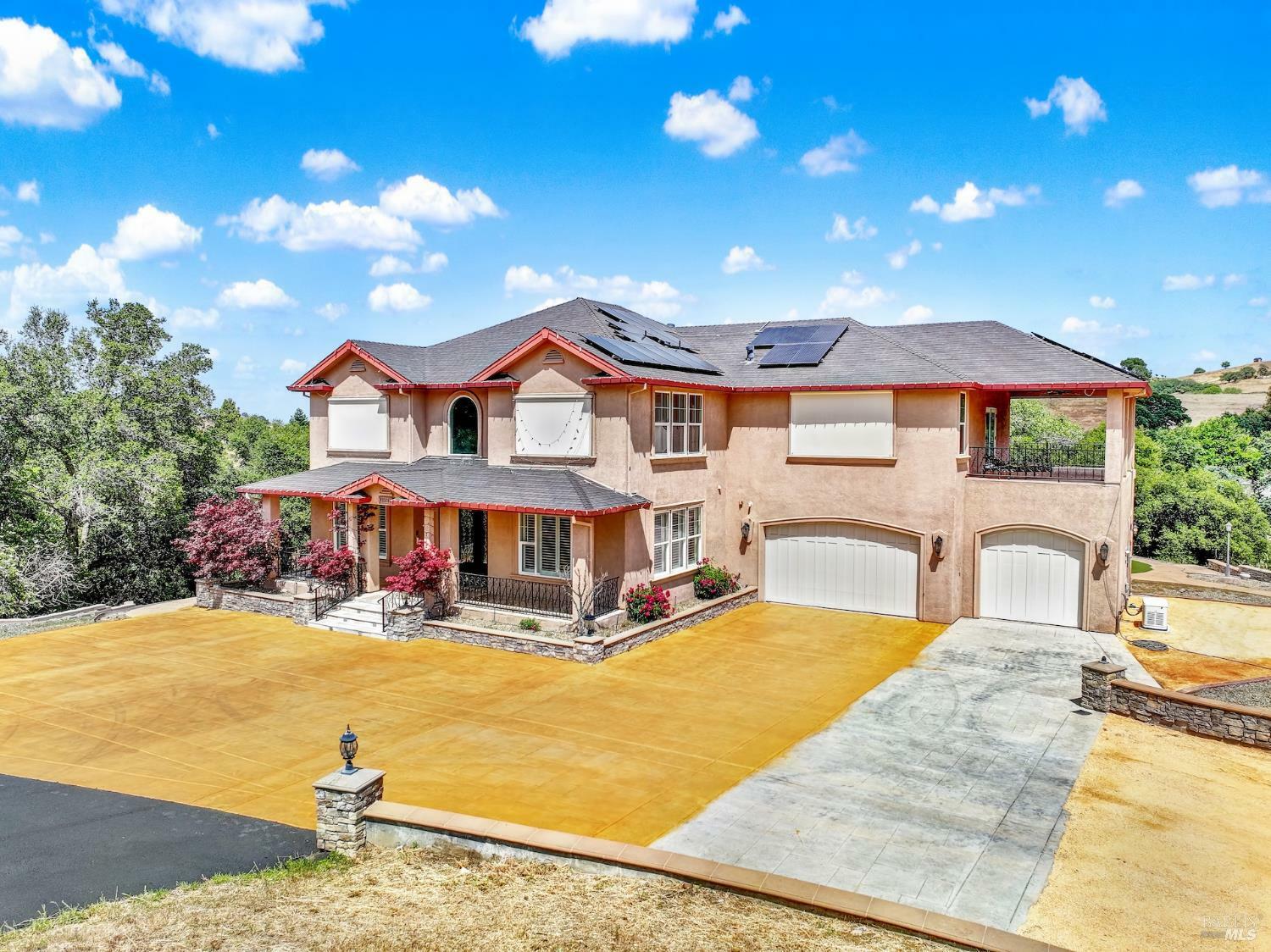 Property Photo: 7125 7129 Solitude Court CA 95688