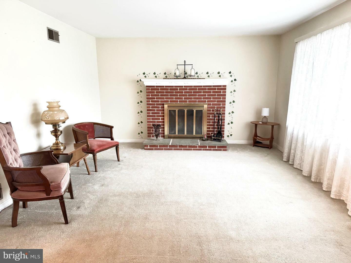 Property Photo: 38 Homestead Drive PA 17602