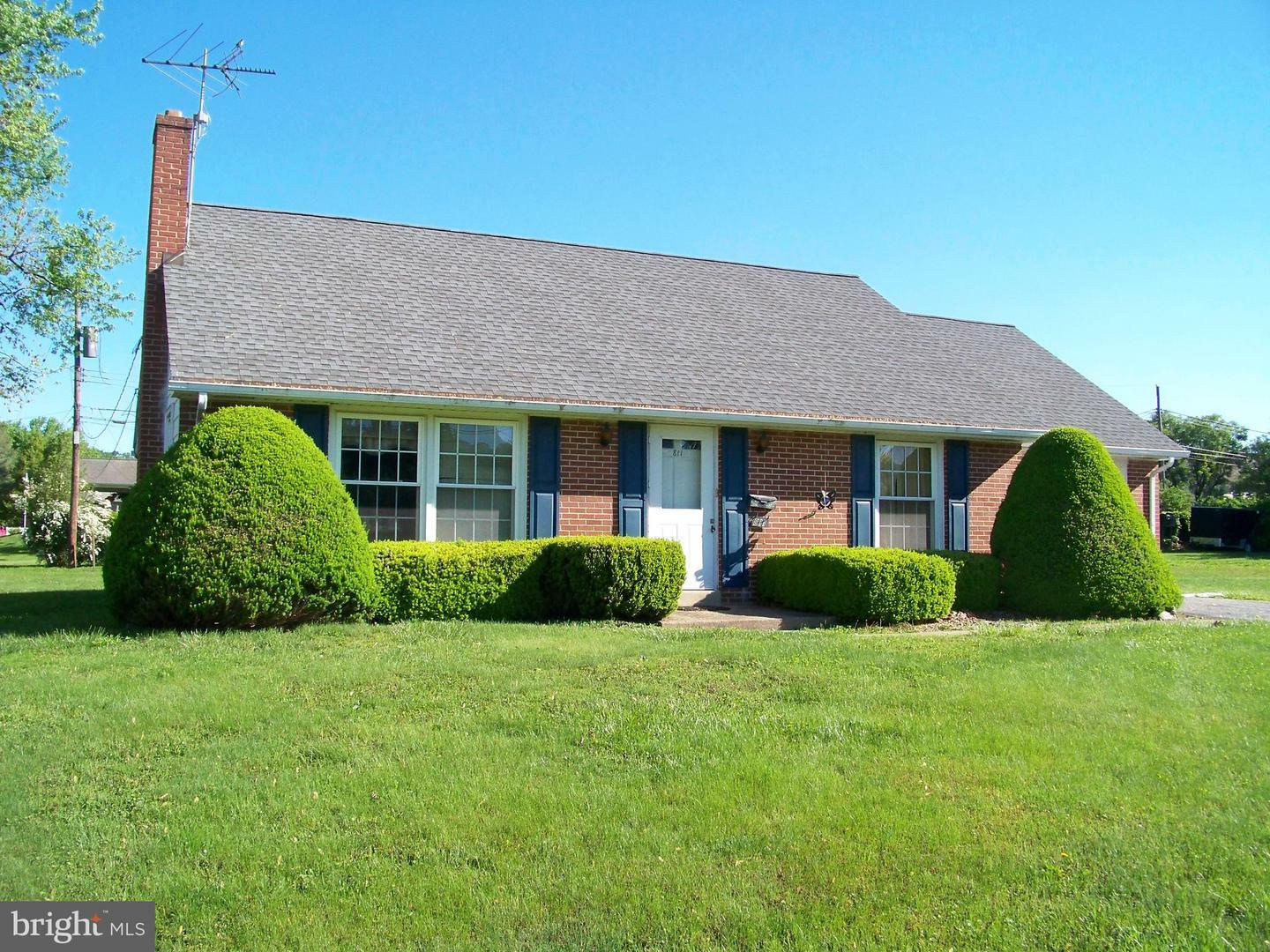 Property Photo: 811 5th Avenue PA 19365